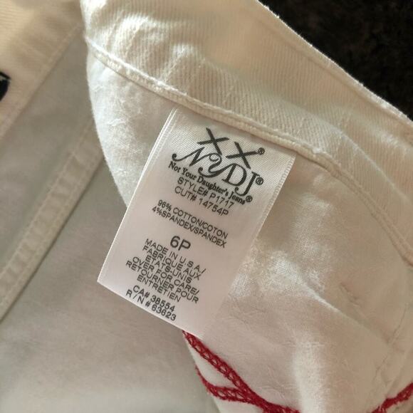 NYDJ White Jeans Size 6P - Picture 5 of 6
